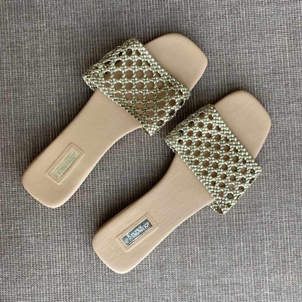 Women Cute Slip On Sandals Gold Design